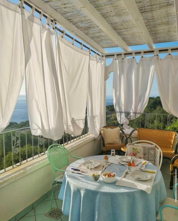 Belvedere Castro  Экстерьер фото